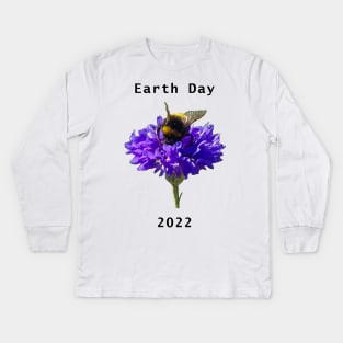 Earth Day Bumblebee 2022 Kids Long Sleeve T-Shirt